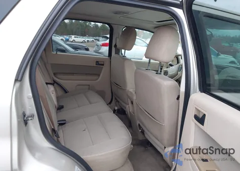 2012 Ford Escape Xlt z USA, uszkodzony, nr VIN 1FMCU0D7XCKA01797